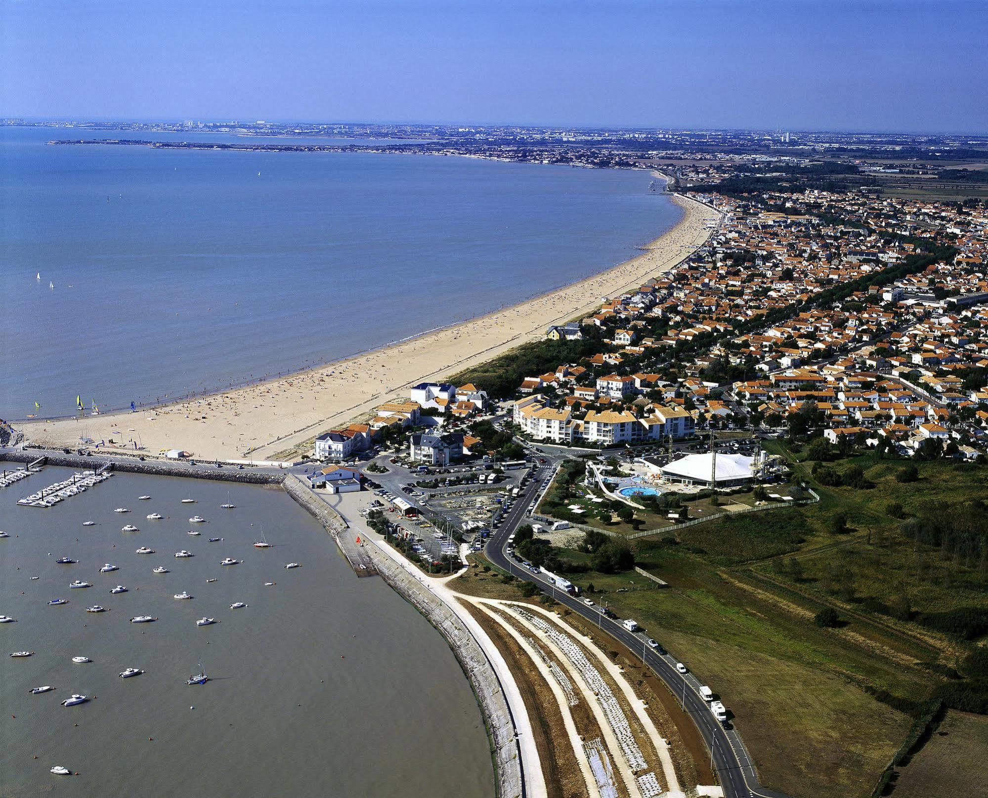 Les Flots - Hotel Et Restaurant Face A L'Ocean - Châtelaillon-Plage Dış mekan fotoğraf